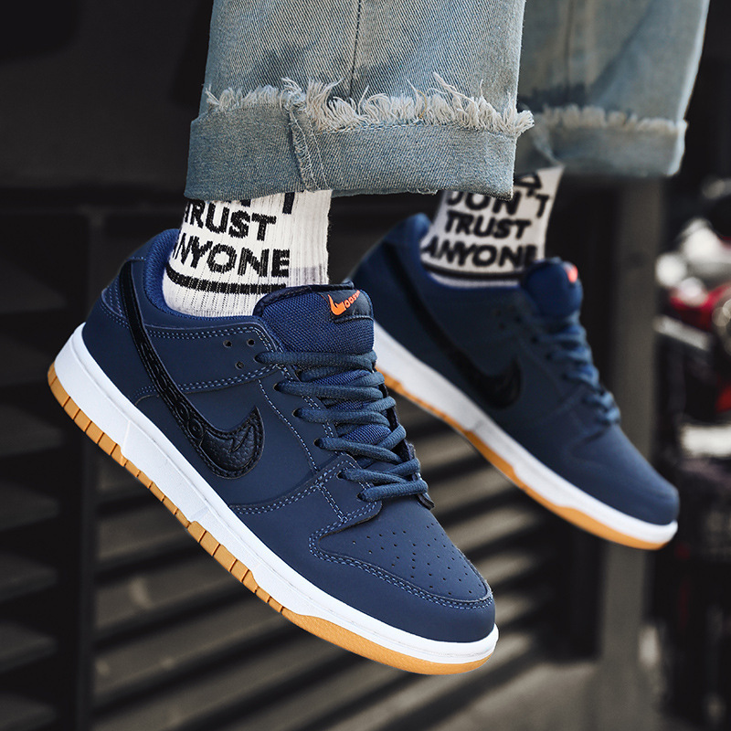 Authentic Putian Simpson Dunk Black and White Panda Women's Shoes Aj Men's Shoes Green Apple Shoes Summer Low-Top Sb Sneakers Authentic Putian Simpson Dunk Black and White Panda Women's Shoes Aj Men's Shoes Green Apple Shoes Summer Low-Top Sb Sneakers