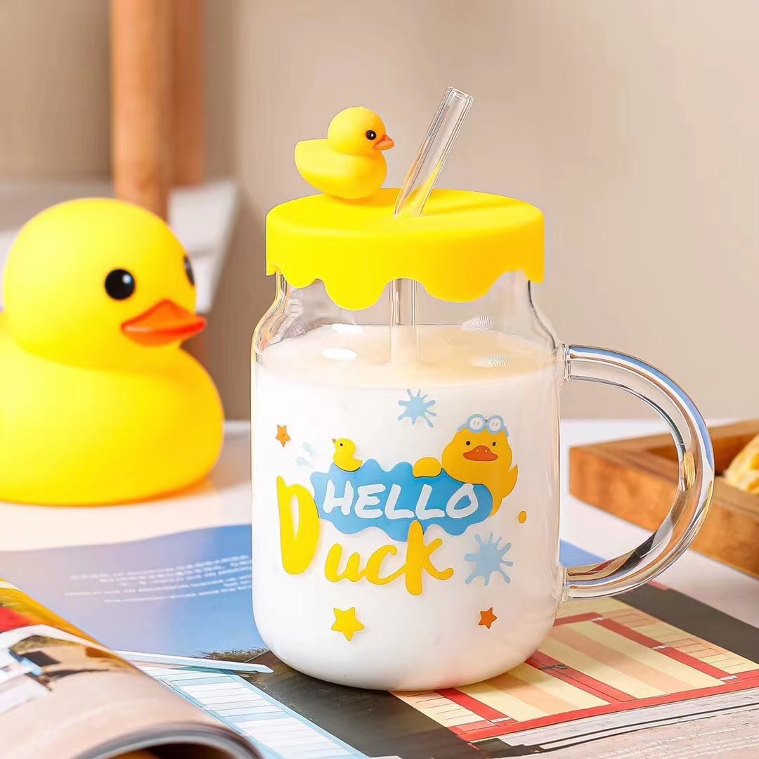 Pato amarillo lindo de los niños con dibujos animados de mango con tapa resistente a altas temperaturas taza de agua universal taza de paja regalo vidrio