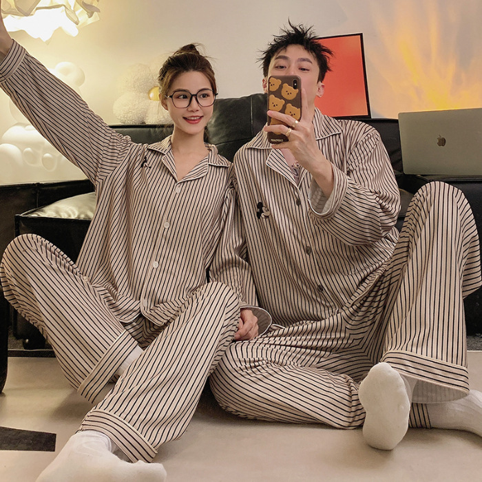 Bonita pareja de conejos pijamas de mujeres otoño y invierno nuevo estilo de alta calidad sensación de terciopelo más terciopelo conjunto de ropa cálida para el hogar de hombres