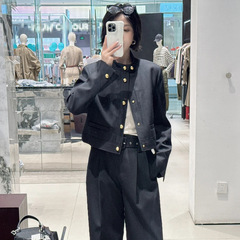 垫肩雕花金扣短款箱型立领外套女 2025年秋新品挺括气质通勤上衣