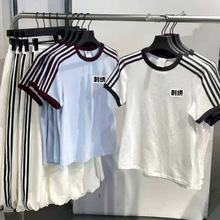 ��Ҷ���´����ļ������˶����аٴ�Բ�����T������������ϵ����
