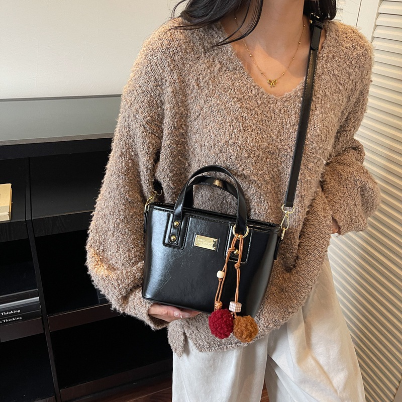 Bolso de moda de alta calidad retro bolso de cubo para mujeres otoño / invierno 2025 nuevo estilo versátil bolso de hombro bolso de mochila coreano