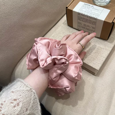Slim Waist! Satin-Filled Pillow Saç üçün rezinlər - light-pink-mini-pillow-hair-tie