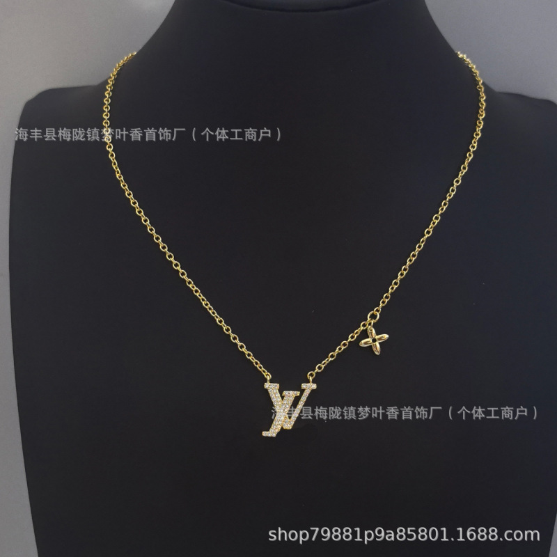 实拍品质新款尖花项链女字母V时尚潮流经典款锁骨链百搭轻奢饰品|undefined