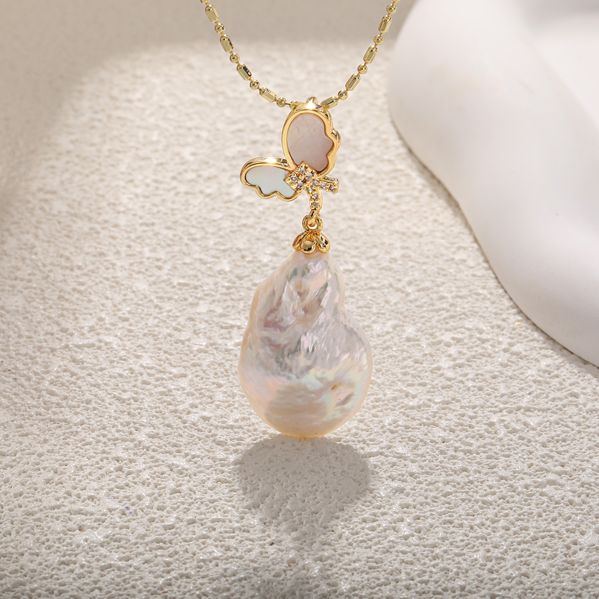 Copper Chain Material 1 Piece Quantity Casual, Date Occasion Freshwater Pearl, Copper Material Water Droplets, Butterfly Pattern Freshwater Pearl Copper Water Droplets Butterfly Pendant Necklace