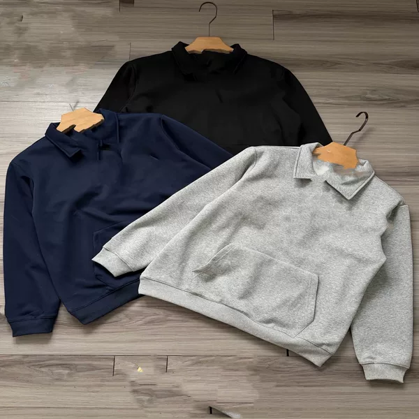 70041 Half-zip turtleneck sweatshirt