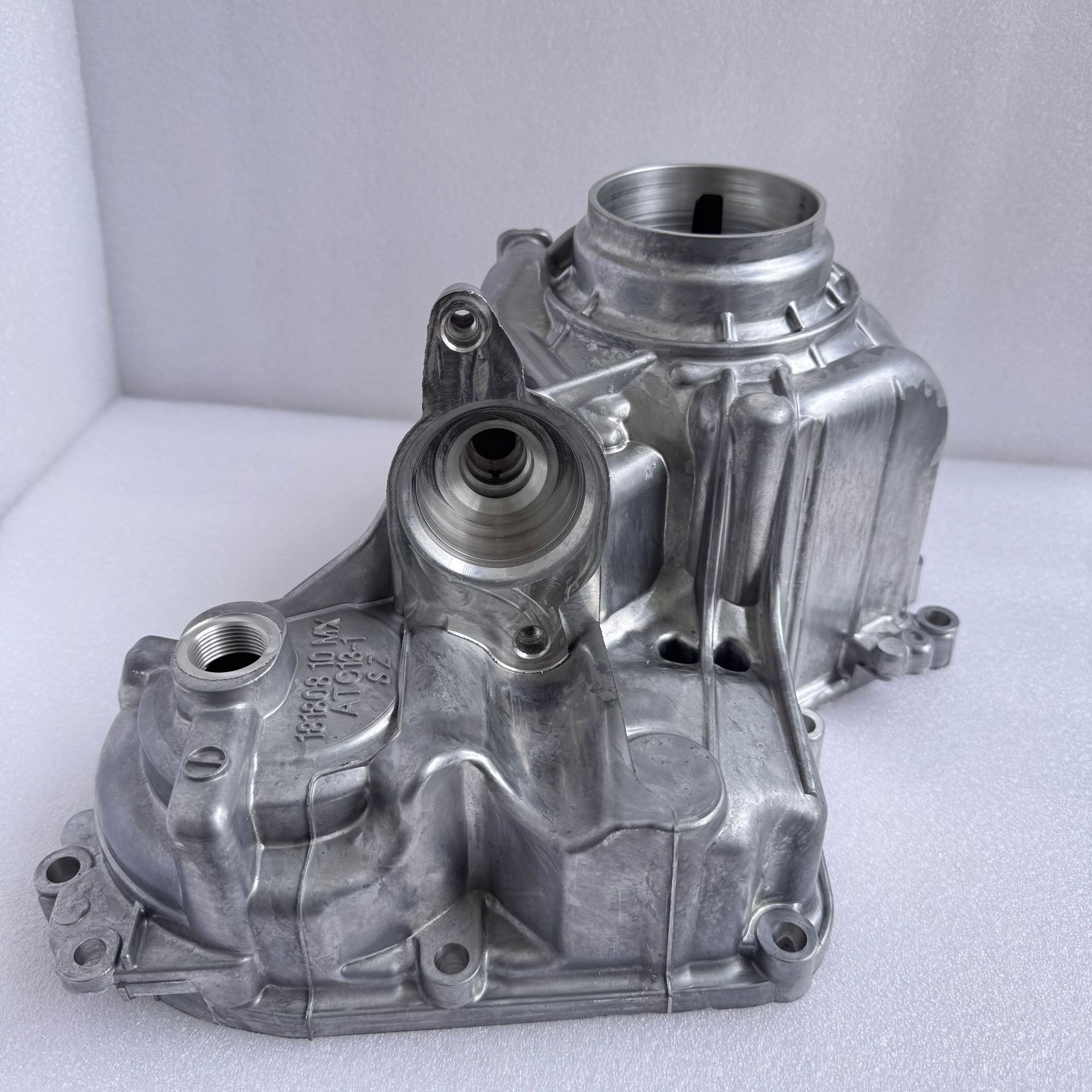 ATC13 /X3/X5/X7 G series transfer case dust cover, positioning sleeve rubber, shell 27108686654