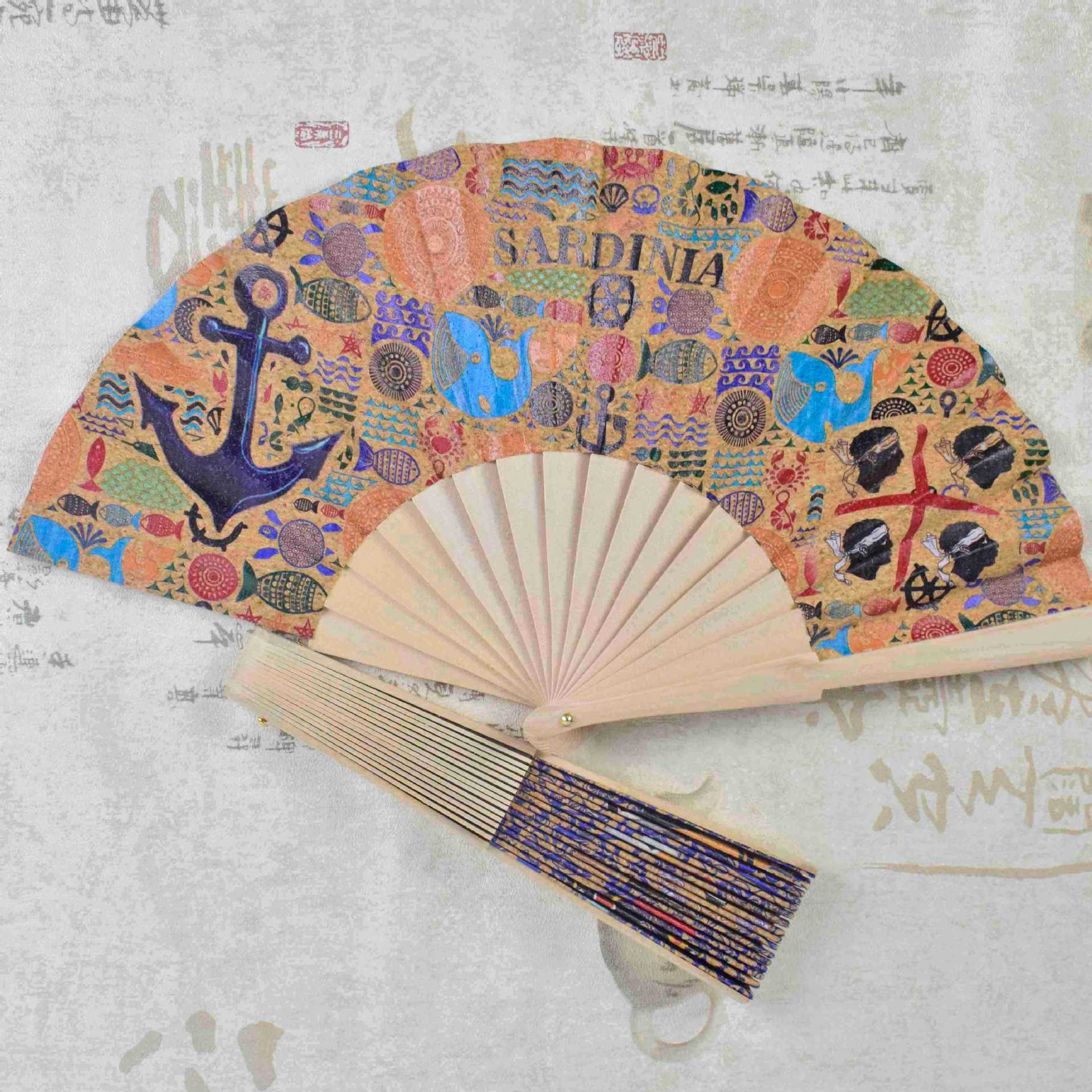 Mayorista 16 materiales ecológicos de corcho, ventilador de madera español hecho a mano, hermoso ventilador de regalo de baile fácil de abrir y cerrar