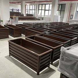 花箱;跑道草坪;其他园林资材