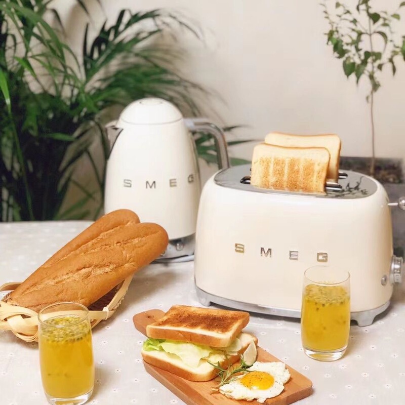 Smeg/Smeg Tsf01 Toaster for Two Slices of Bread, Multi-Functional Sandwich Maker for Home Use Smeg/Smeg Tsf01 Toaster for Two Slices of Bread, Multi-Functional Sandwich Maker for Home Use