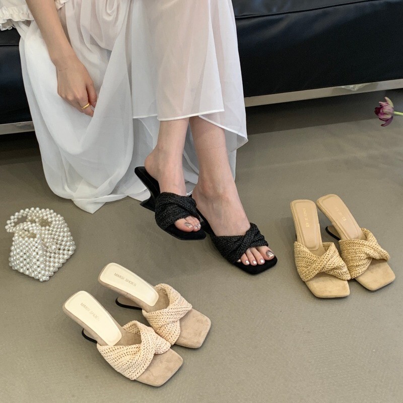 French-Style Cross-Strap Square-Toe Sandals for Women, 2026 Summer New Model, Versatile Open-Toe High-Heeled Slippers for Outdoor Wear