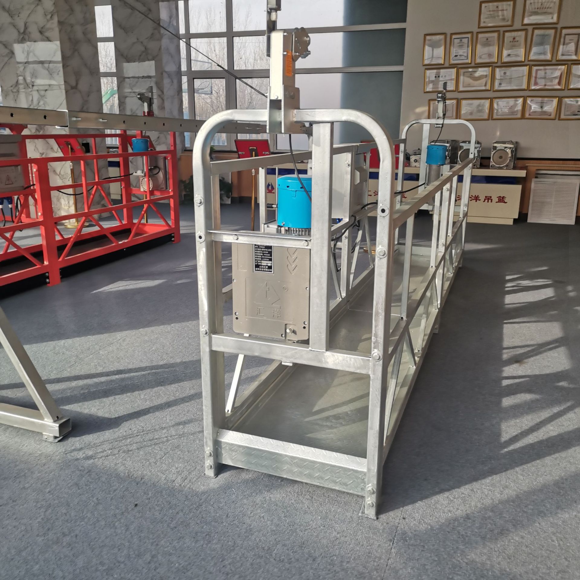 嘉兴出售电动吊篮厂家_建筑吊篮厂家6米长吊篮现货