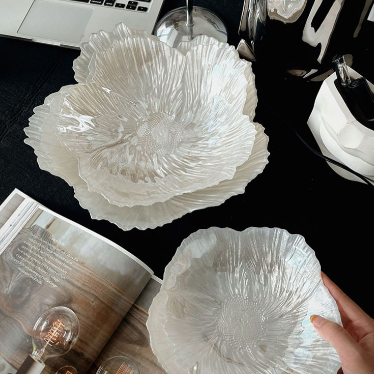 北歐風水晶玻璃花朵盤高顏值糖果盤珠光簡約零食水果盤子套裝批發