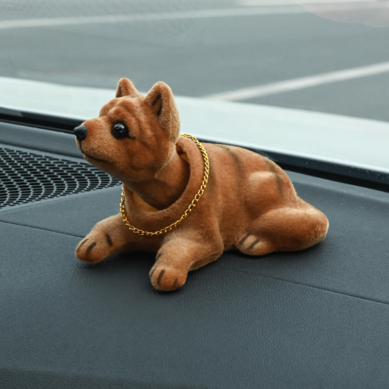 Decoración del coche lindo movimiento cabeza perro coche decoración dibujos animados muñeca instrumento panel creativo asintiendo perro sacudiendo cabeza muñeca de peluche