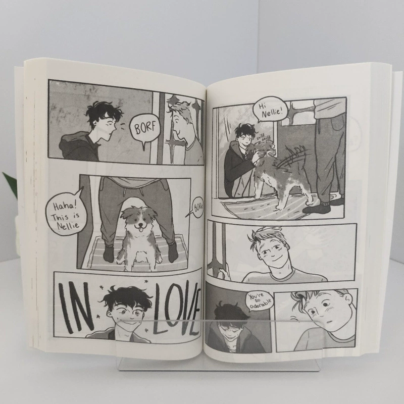 Манга Heartstopper том 1 (Alice Oseman) — английское издание, мягкая обложка, роман о взрослении