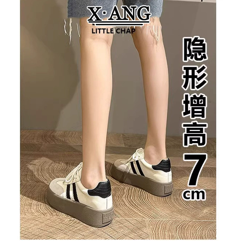 Женские кроссовки из натуральной кожи на танкетке для увеличения роста, белые, новинка весна-лето 2025, повседневные спортивные туфли на толстой подошве для женщин.