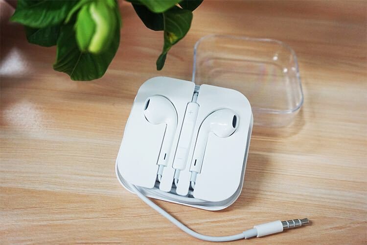Effimay ヘッドフォンは、Apple iPhone、Huawei、Type-C 有線制御の高品質歌唱用有線ヘッドフォンに適しています。|undefined