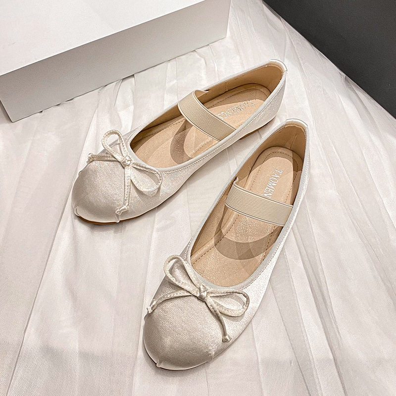 Giày búp bê nữ mũi tròn phối nơ, quai ngang, đế bằng, gót thấp dưới 3 cm — Lụa thật màu hồng, Lụa thật màu trắng, Lụa thật màu đen, Màu xanh lam lụa thật