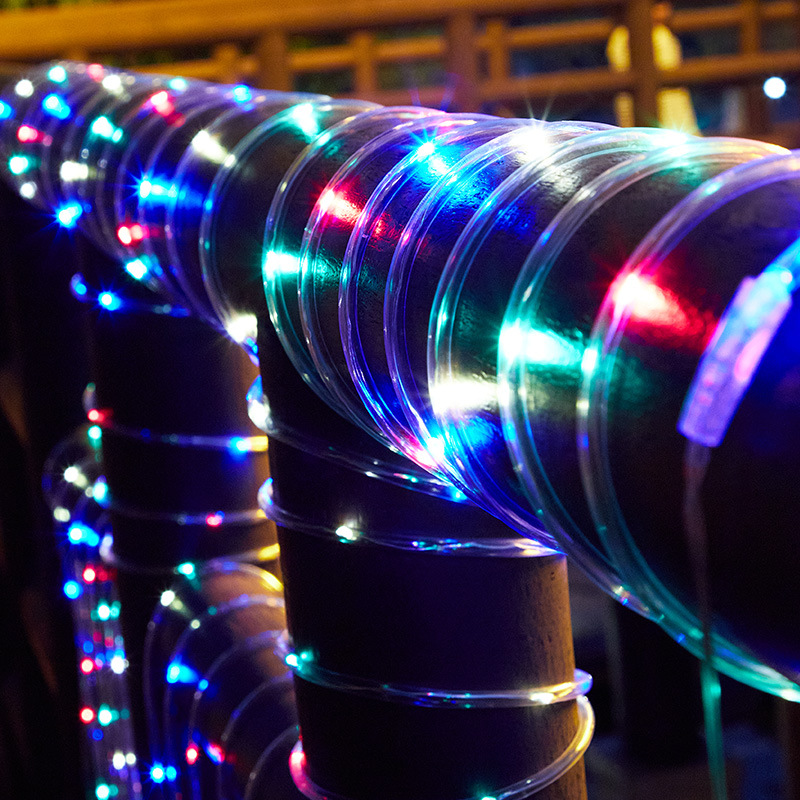 En stock suministro de luz de tubo solar Cadena de iluminación con control remoto manguera de PVC lámpara de alambre de cobre Patio de Navidad luz decorativa