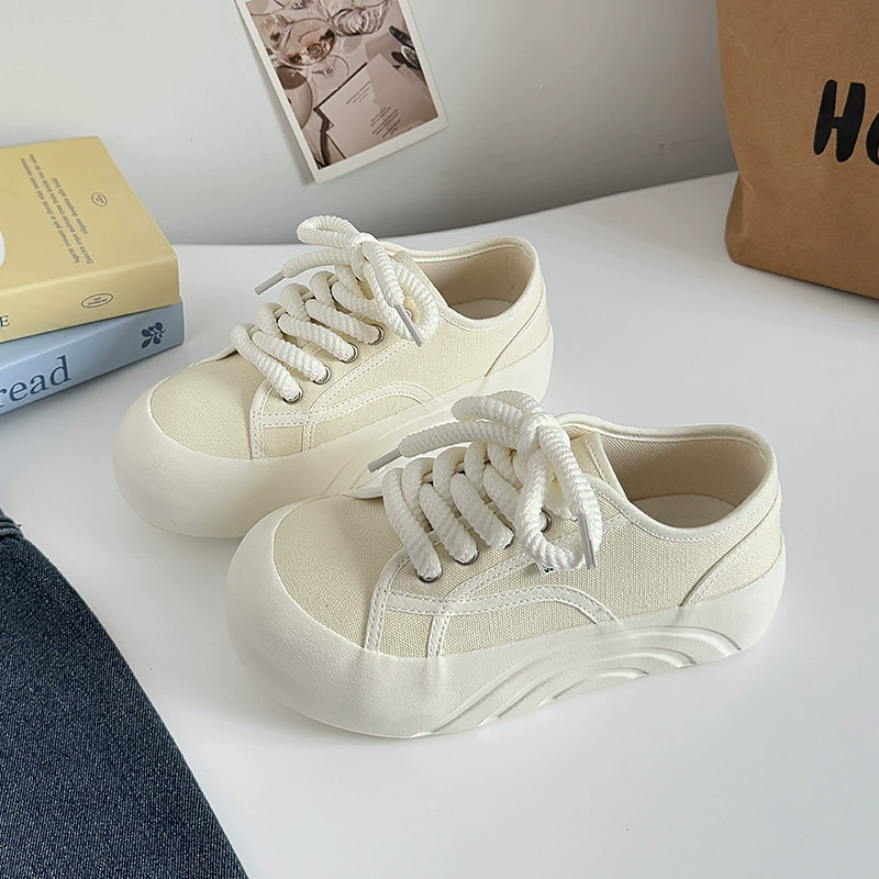 П universal footwear flat?