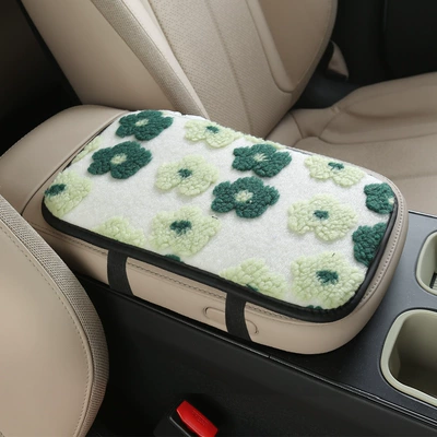 Winter Lamb Wool Car Armrest Box: Armrest box pad - fresh-green
