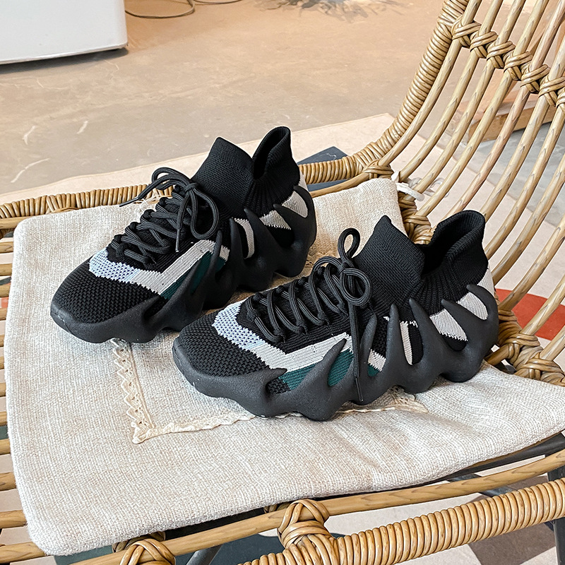 Zapatos de mujer de pez octopatas 2024 nuevo verano delgado transpirable ligero zapatos de mujer tela de vuelo casual zapatos deportivos de carrera