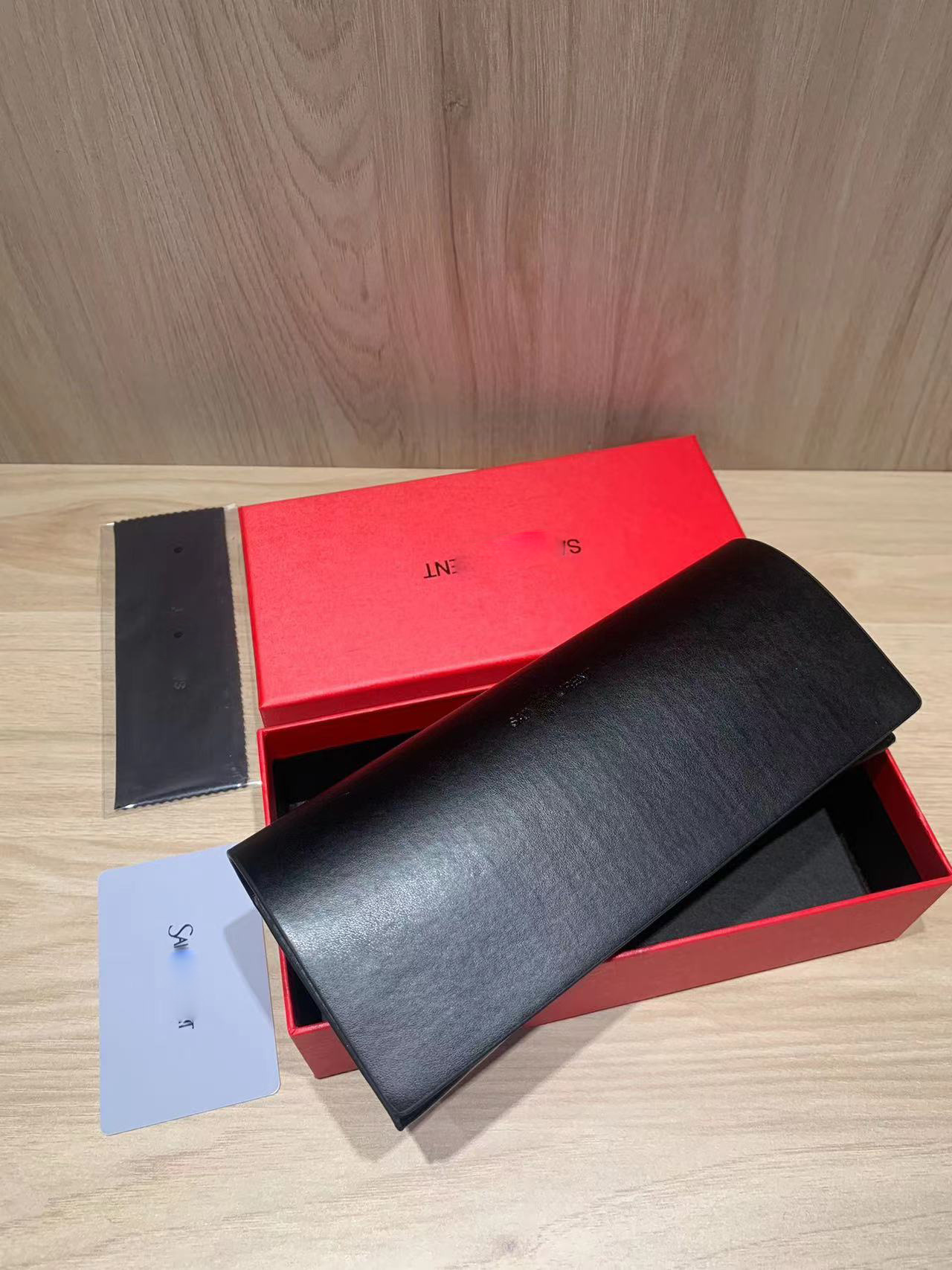 Spot al por mayor nueva caja de gafas de marca de alta gama de moda caja de gafas de sol de alta gama caja de embalaje completa