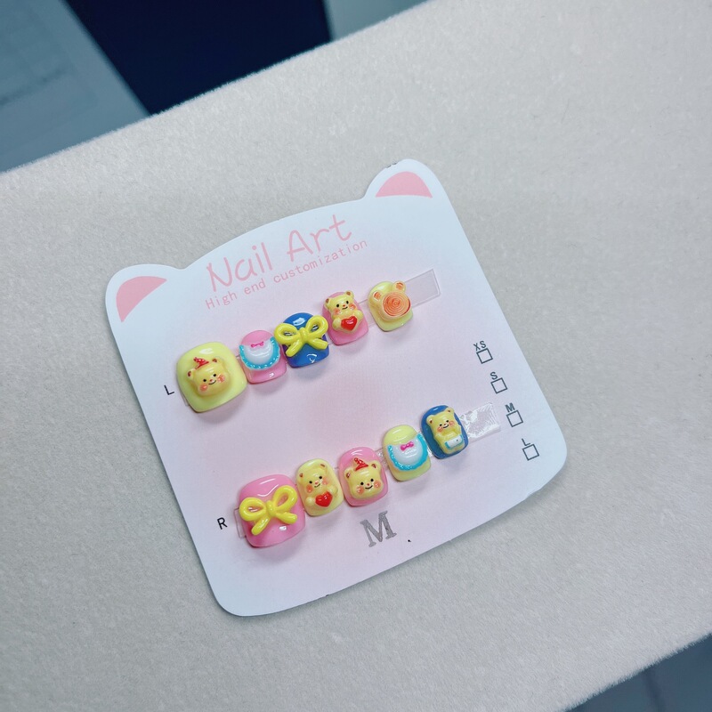 [87] children's hand-worn armor cute bear bow nail patch anti-bite patch can be worn repeatedly