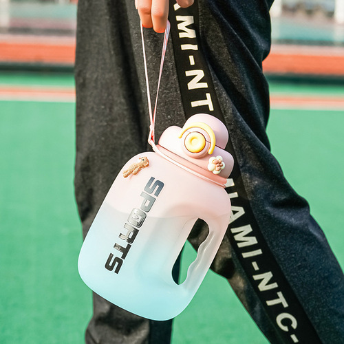 New Outdoor Fitness Large Capacity Tumbler Cup High-Quality Durable Plastic Cup Water Bottle for Men and Women