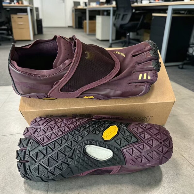 Pure Original V-TRAIN New Men's and Women's Five-Toe Shoes for Indoor Comprehensive Training, Fitness, and Barefoot Running Pure Original V-TRAIN New Men's and Women's Five-Toe Shoes for Indoor Comprehensive Training, Fitness, and Barefoot Running