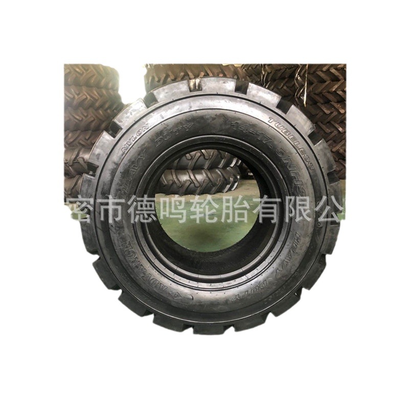 Suministro de trabajo aéreo Máquina/pista de colocación de neumáticos 14-17,5 neumáticos de maquinaria de construcción