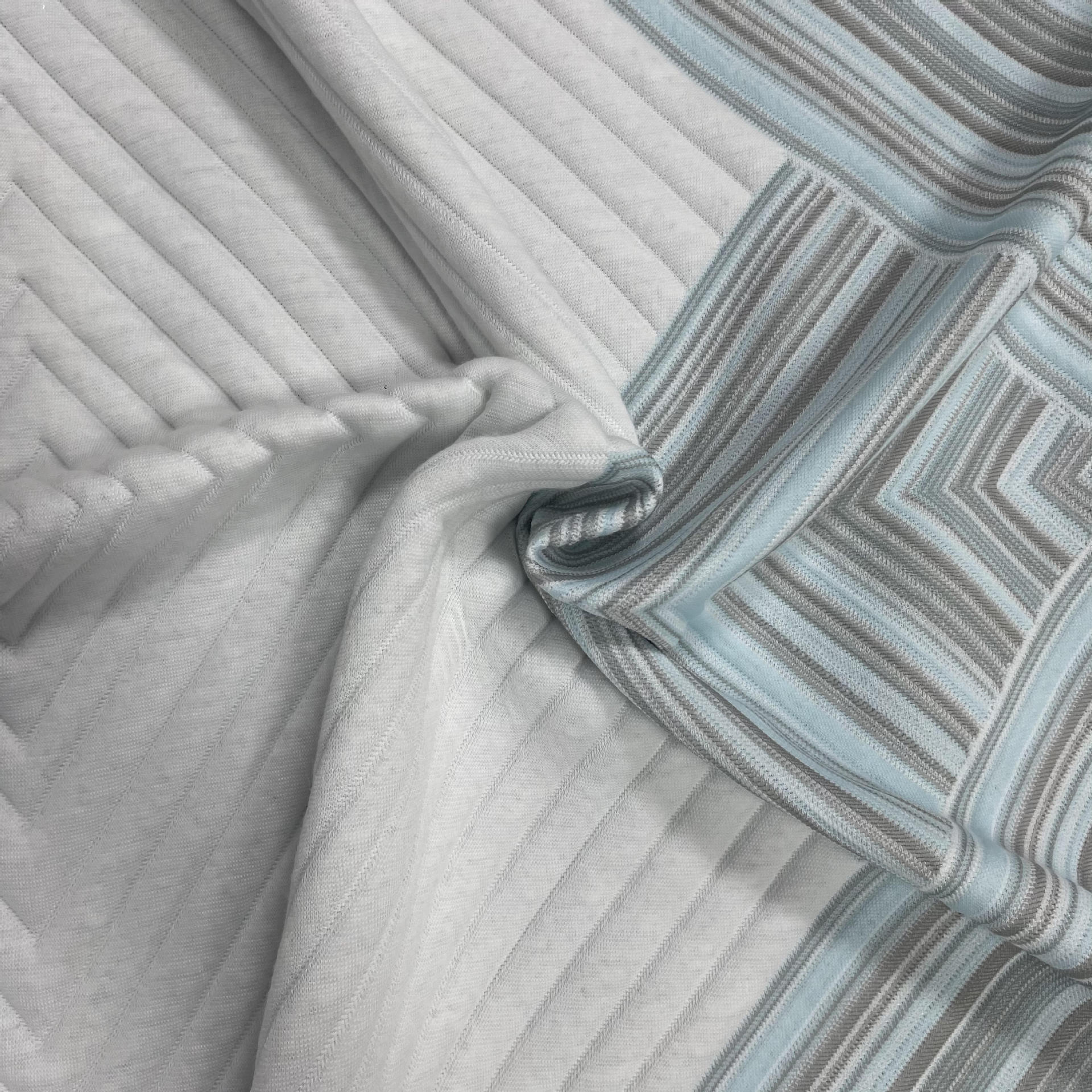 [Fabricante de suministro] 400 gramos de tela de colchón jacquard de doble cara, tela de colchón jacquard de punto pesada