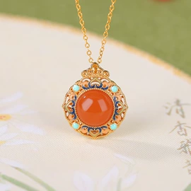 耳钉;戒指;吊坠