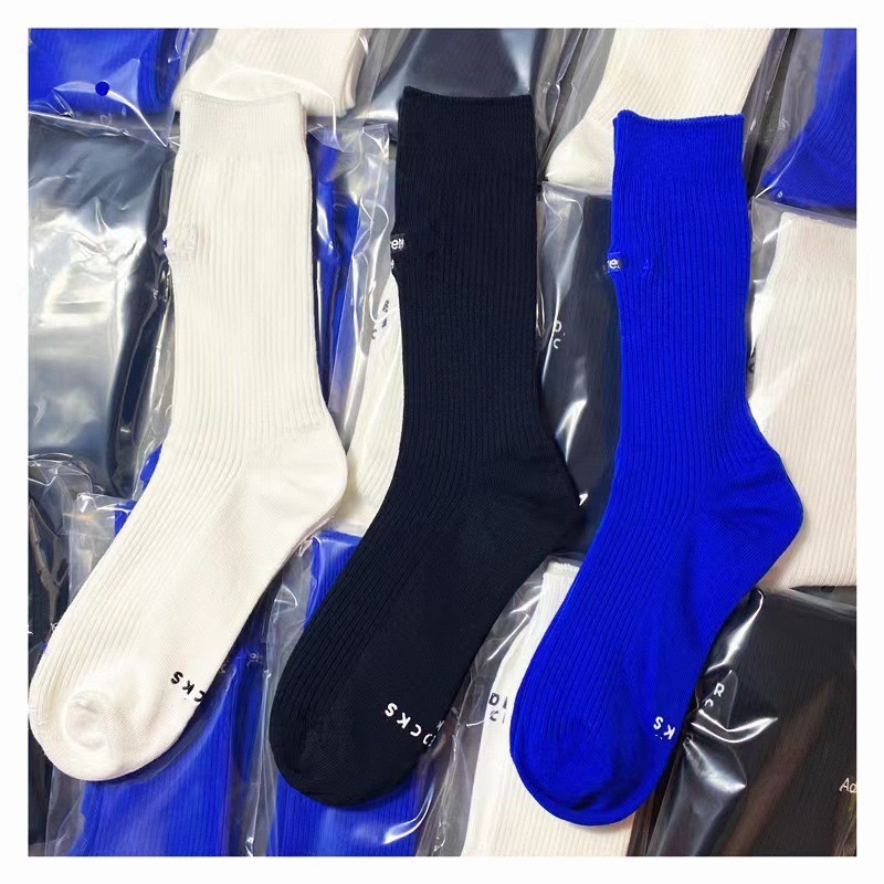 South Korea trendy brand double needle black blue and white embroidered cotton stockings South Korea designer men's and women's sports solid color mid-calf socks