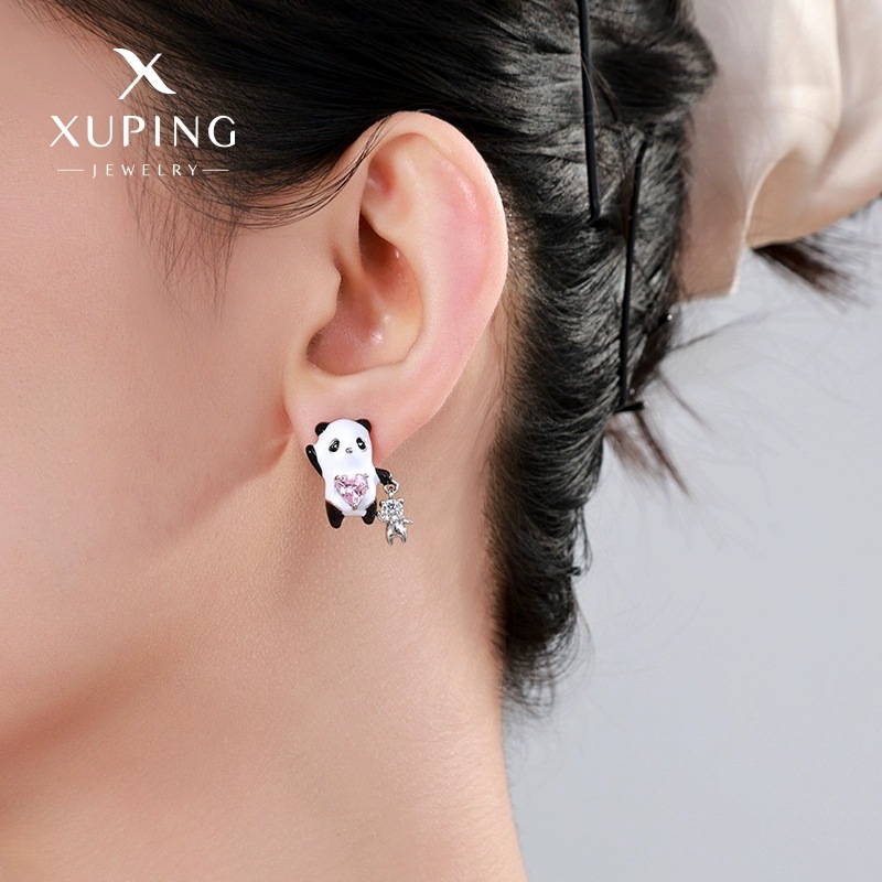 Xuping aleación de cobre recubierta de aceite blanco serie de pendientes panda incrustados de zircon colorido nicho de diseño de pendientes