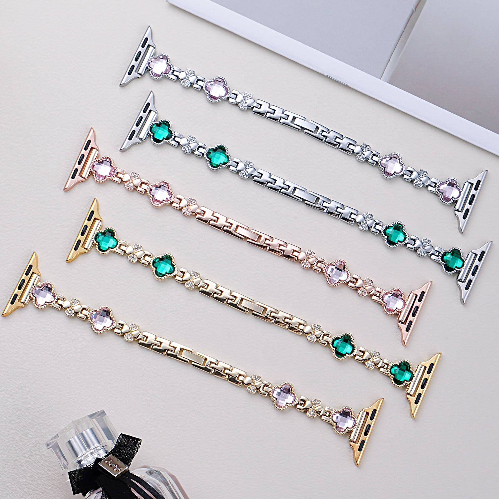 Suitable for Applewatch S11 Watch Strap Four-Leaf Clover Agate Metal Women's Watch10 Apple Watch Strap 14mm