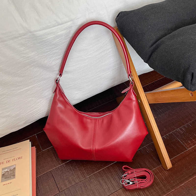 Bolso de brazo coreano para mujeres 2026 nuevo estilo sensación de verano popular bolso de hombro de viaje diario de gran capacidad bolso de tramo inclinado
