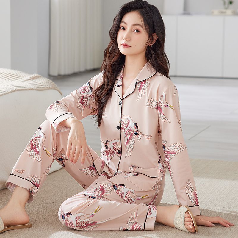 La grulla rosa mejora la tela cómoda