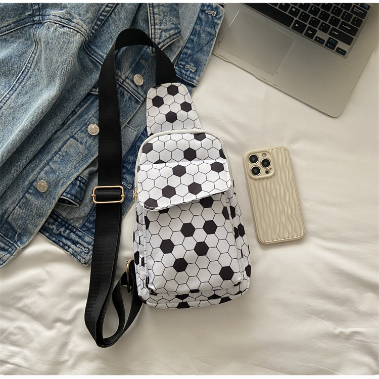 Women's Medium Nylon Ball Streetwear Square Zipper Fanny Pack display picture 35