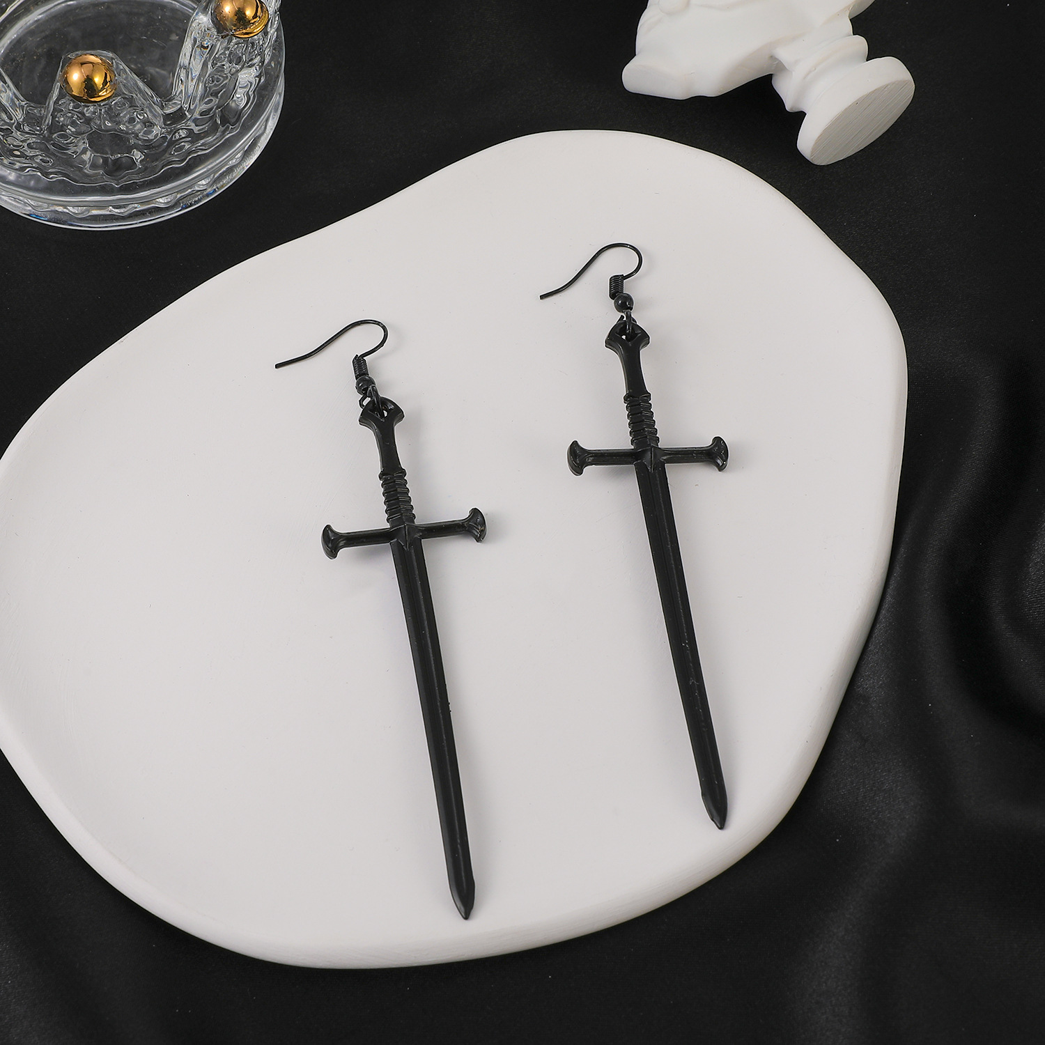 Earrings Classification Anniversary, Business Occasion Retro Fashion Simple Style Alloy No Inlaid Earrings