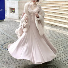 “雪绒莓莓”千金气质蕾丝花边驼鸟毛针织显瘦连衣裙+大斗篷