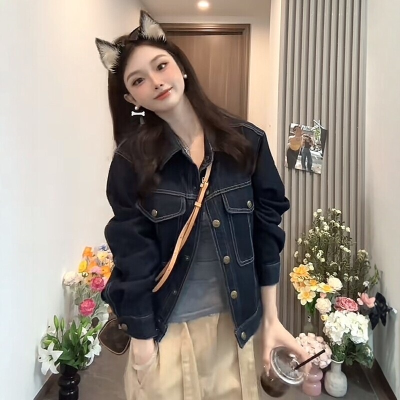 Women's non-fading denim short jacket, 2026 new spring collection, stylish and trendy loose-fit jacket for petite figures