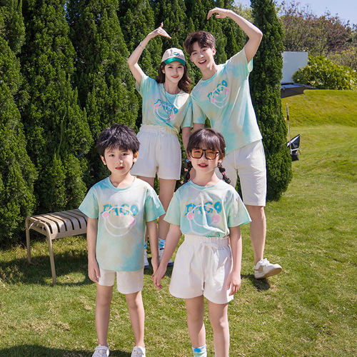 2024 Mother and Daughter/Mother and Son Matching Outfits Summer Casual Beach Wear Family of Three Summer Fashion T-Shirts