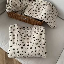 2025新款男女同款半边绒睡衣珊瑚绒加绒加厚秋冬款高级感家居服套