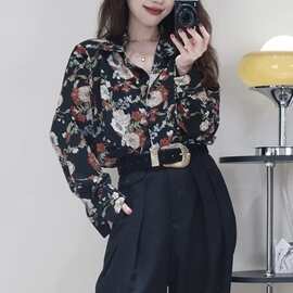 春秋新款茶系穿搭气质炸街高级感韩剧小香风碎花长袖衬衫女设计感