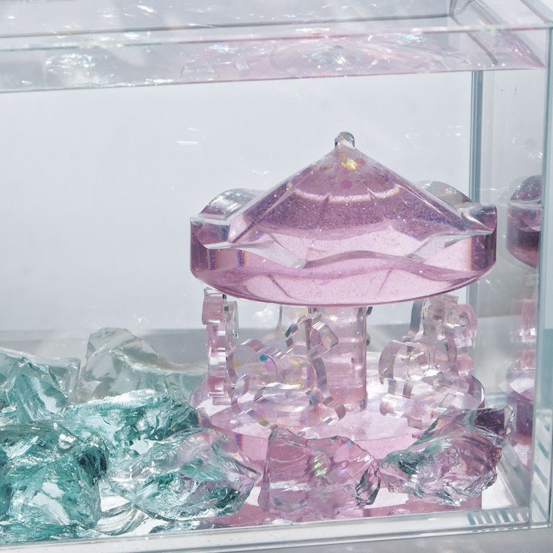インターネット有名人の湖水ブルークリスタル城カルーセル水槽造園マイクロ風景タイベタロイモの装飾品|undefined