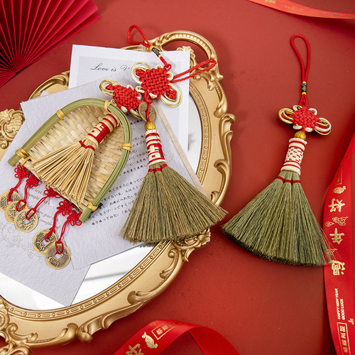 New Year's Spring Festival hanging decorations, broom-shaped hanging decoration, shovel-shaped hanging decoration, daily income of gold bucket, New Year's flower bucket, small accessories wholesale