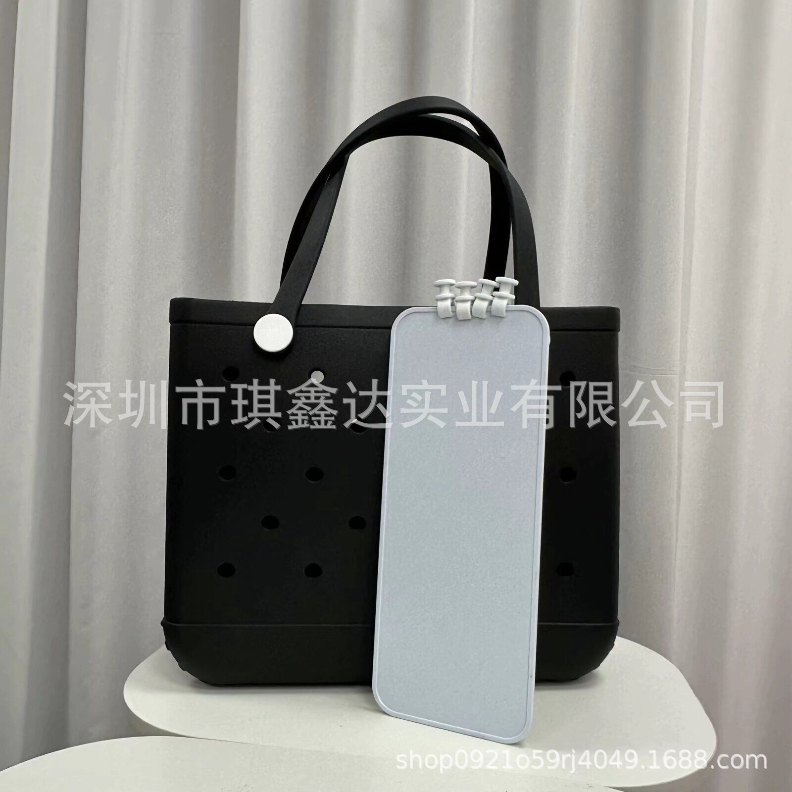 흰색 중간 파티션