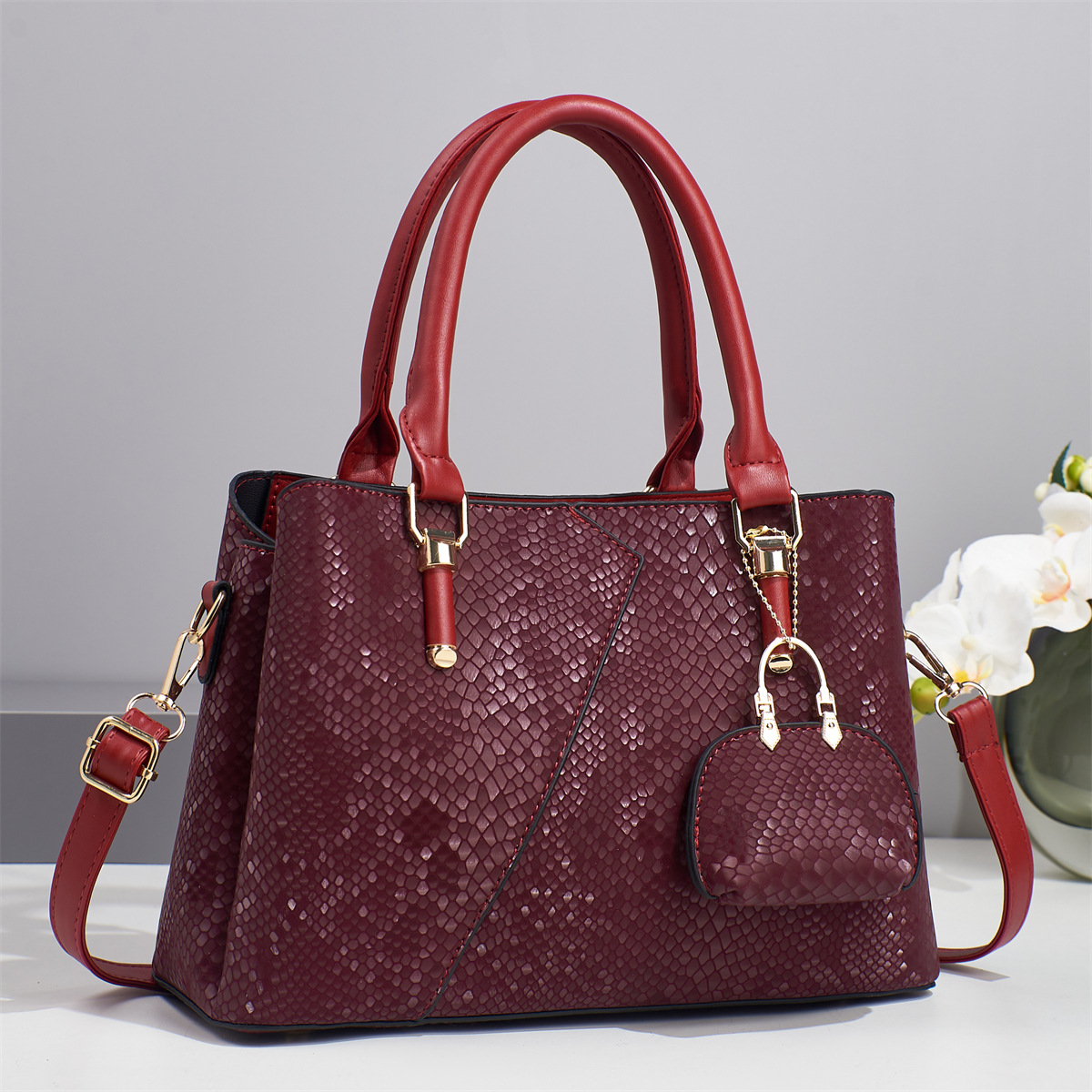Hermoso bolso de hombro, bolso de mujer, bolso de mujer, temperamento universal, nuevo bolso coreano, moda para mujeres