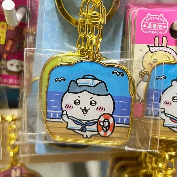 日本のchiiawa吉伊カードのキーホルダーは大阪のおばさんのウサキの小さい八金属のキーホルダーです。